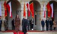 Marta Nawrocka z wyjątkowym gestem wobec Pierwszej Damy Czarnogóry. Wspólnie odwiedziły Łazienki Królewskie