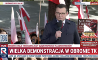 Szefernaker na manifestacji przed TK: „Prezydent Nawrocki będzie strażnikiem polskiej konstytucji!”