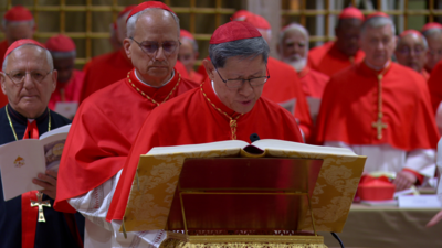 Kardynał Luis Antonio Tagle nowym dziekanem Kolegium Kardynalskiego. Papież Leon XIV zatwierdził wybór