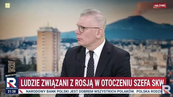 Żyjemy obecnie w niepoważnym państwie i liczenie na to, że Jarosław Stróżyk, będzie tłumaczył się z bliskich relacji z ludźmi związanymi z Rosją, albo nawet wprost z Rosjanami, jest naiwne - mówi prof. Sławomir  Cenckiewicz