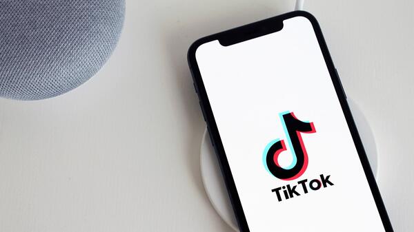 Alarmujące ustalenia naukowców. TikTok zalany pseudowiedzą o zdrowiu psychicznym