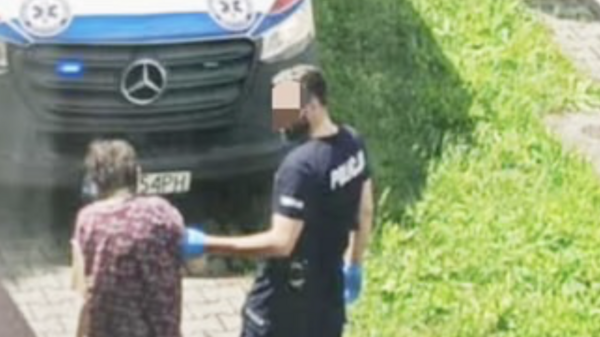 42-letnia Mirella więziona przez rodziców przez 27 lat