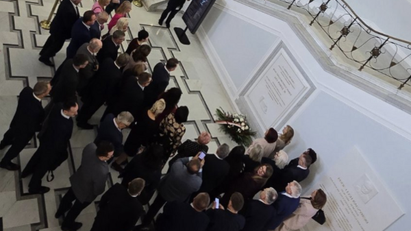 Posłowie sami uczcili rocznicę wyboru św. Jana Pawła II. Sejm przemilczał rocznicę?