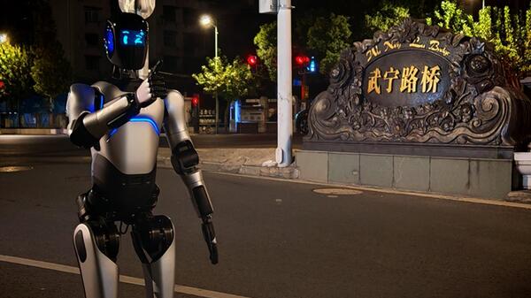 robot humanoidalny