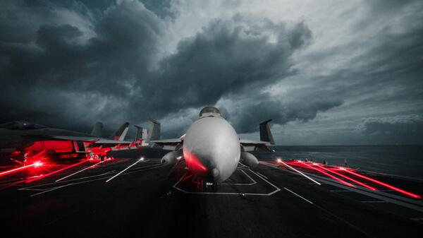 pokład lotniskowca USS Gerald R. Ford
