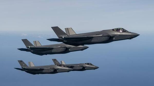 F35