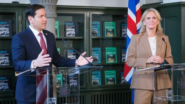 minister spraw zagranicznych Islandii Þorgerður Katrín Gunnarsdóttir i szef dyplomacji USA Marco Rubio