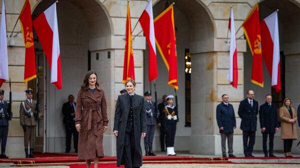Marta Nawrocka z wyjątkowym gestem wobec Pierwszej Damy Czarnogóry. Wspólnie odwiedziły Łazienki Królewskie