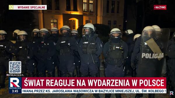 policjanci w służbie Tuska