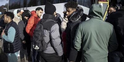 grupa imigrantów przybyłych do Holandii