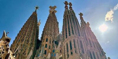 Leon XIV odwiedzi Sagradę Familię