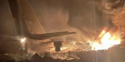 Rosyjski bombowiec strategiczny rozbił się przy lądowaniu. Sześciu członków załogi nie żyje
