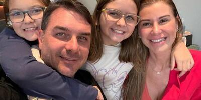 Flavio Bolsonaro z rodziną
