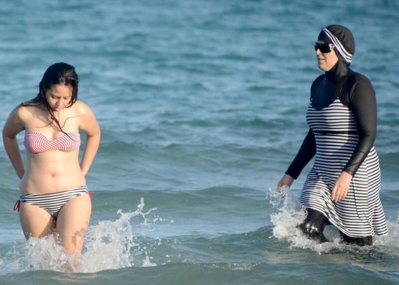 koniec z burkini w miejscach publicznych