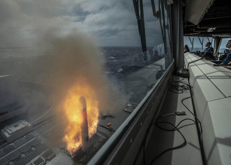 tomahawk wystrzeliwany z jednostki holenderskiej