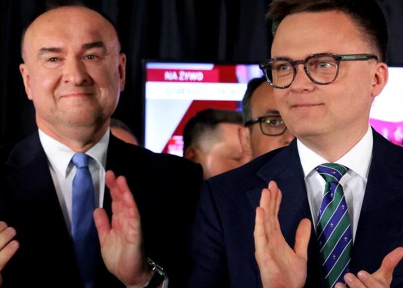 Prokuratura chce zarzutów dla Hołowni i Koboski. W tle afera Collegium Humanum