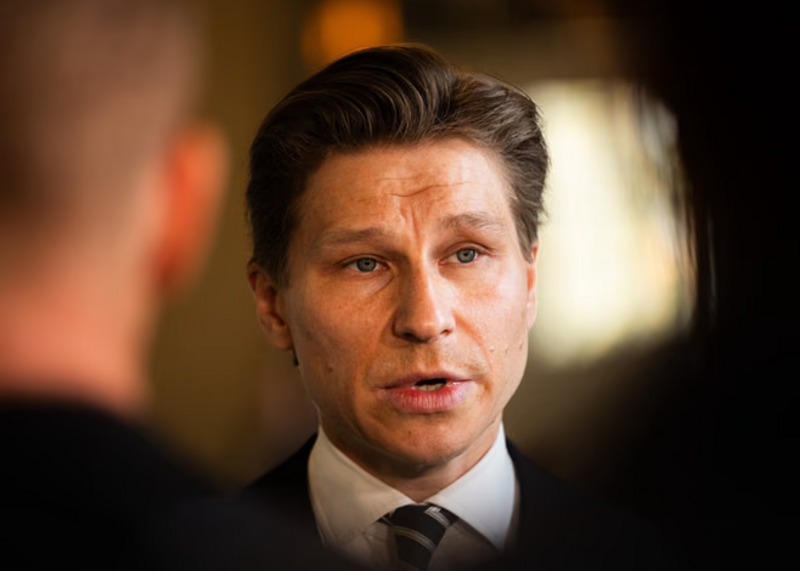 szef MON Finlandii